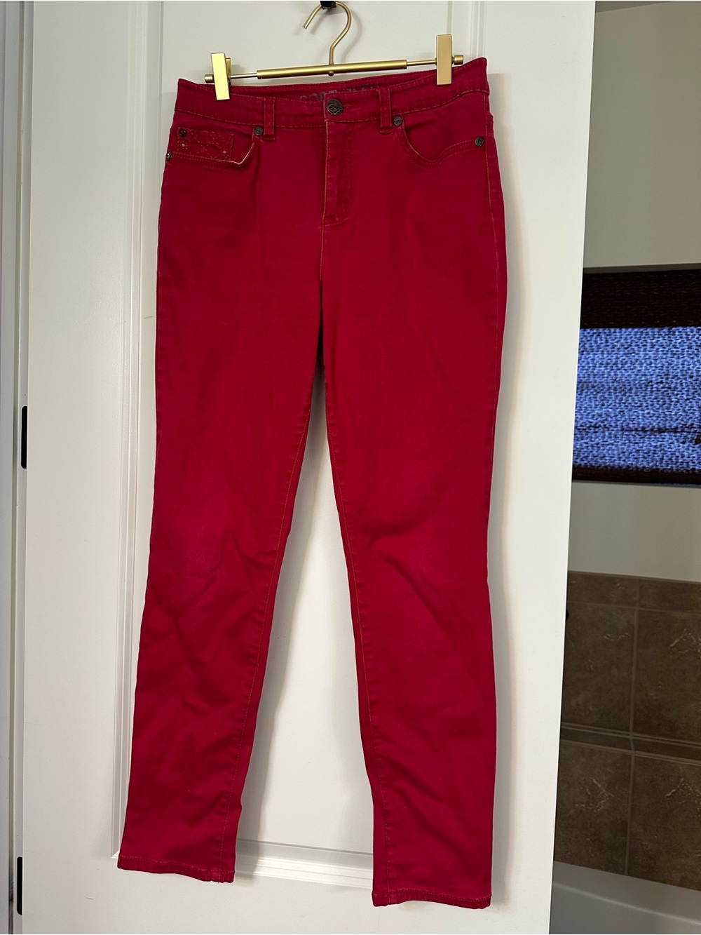 Code Bleu Women's Crimson Skinny Jeans